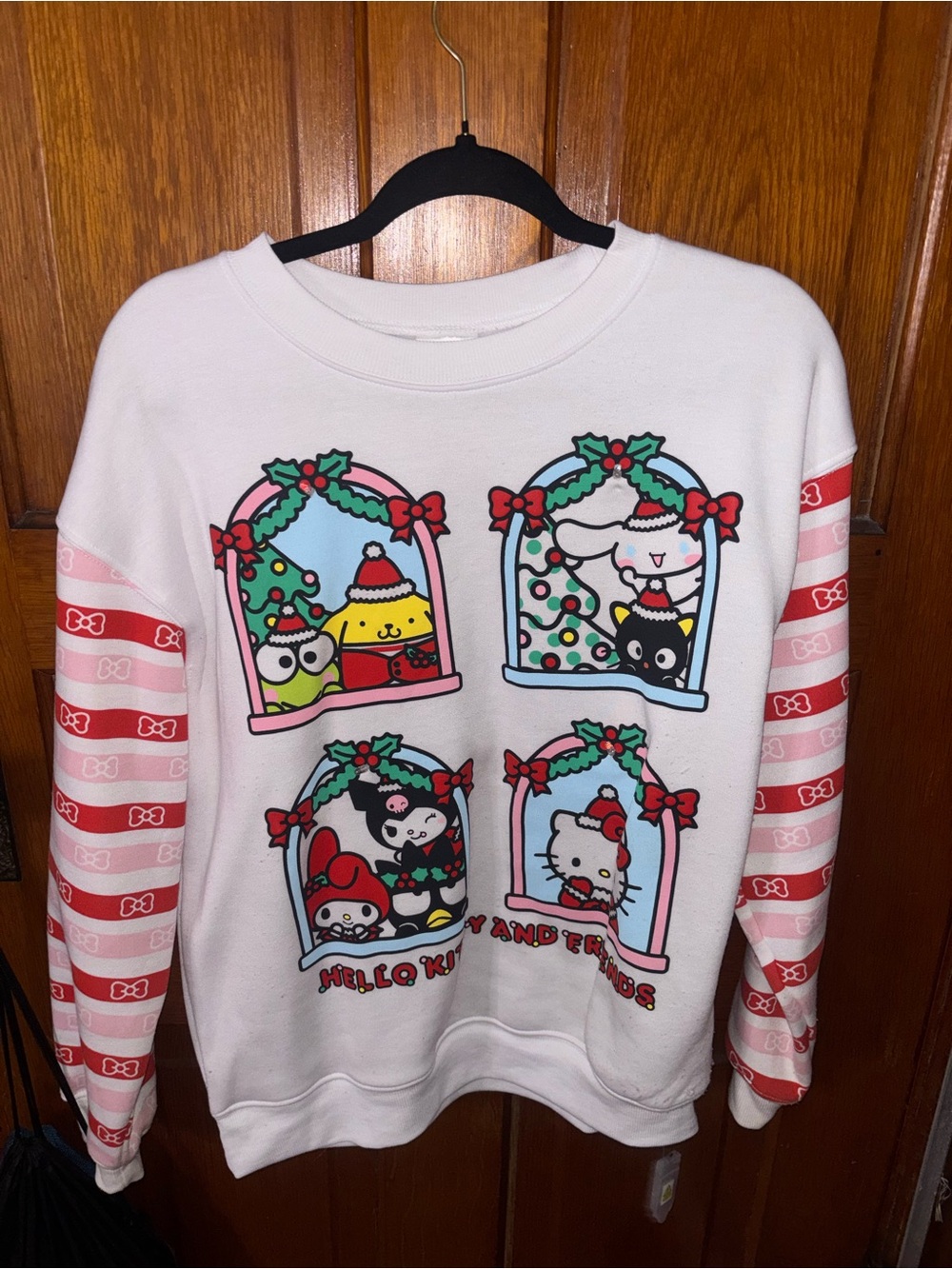 Sanrio Hello Kitty and Friends White Crewneck Label Detail